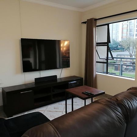Emabheleni Executive Suites Westpoint Johannesburgo Exterior foto