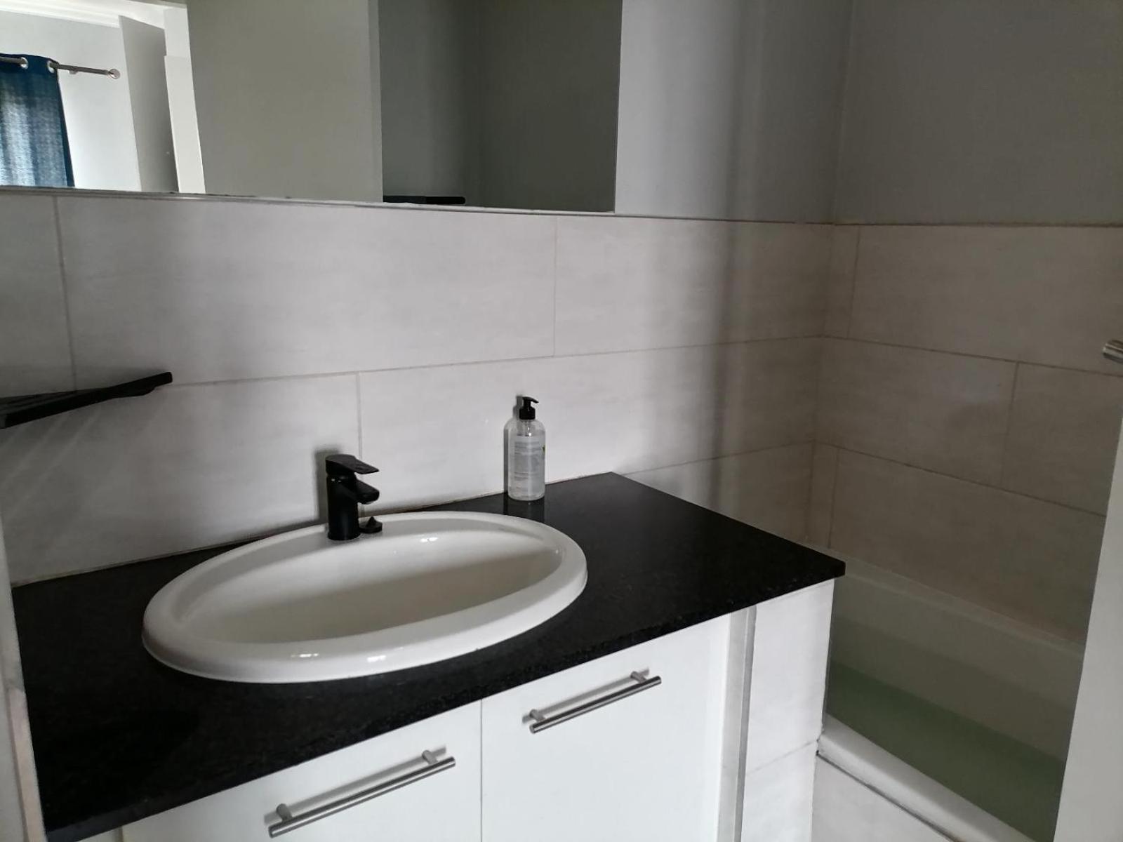 Emabheleni Executive Suites Westpoint Johannesburgo Habitación foto